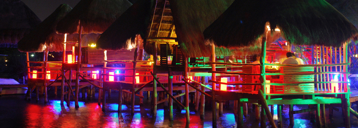restaurante-thai-la-isla-nado-con-delfines
